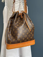 Lade das Bild in den Galerie-Viewer, LOUIS VUITTON NOÉ GRANDE
