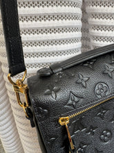 Lade das Bild in den Galerie-Viewer, LOUIS VUITTON MÉTIS EMPREINTE
