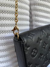 Lade das Bild in den Galerie-Viewer, LOUIS VUITTON FÉLICIE EMPREINTE
