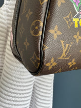 Lade das Bild in den Galerie-Viewer, LOUIS VUITTON WORLD TOUR SPEEDY 30
