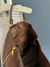 Lade das Bild in den Galerie-Viewer, PRADA VITELLO DAINO SHOPPER
