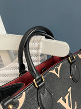 Lade das Bild in den Galerie-Viewer, LOUIS VUITTON ONTHEGO PM BICOLOR
