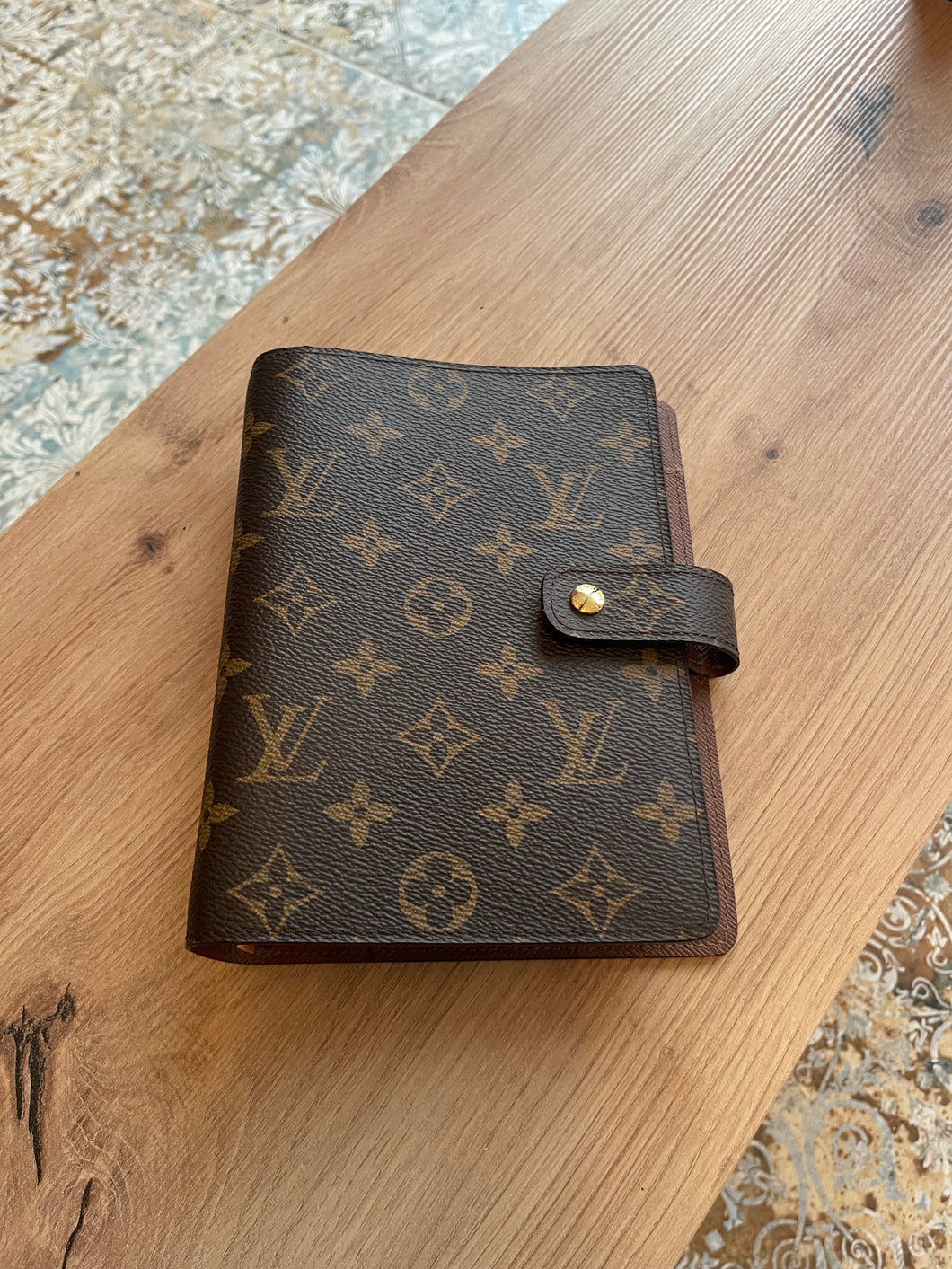 LOUIS VUITTON AGENDA MM