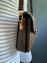 Lade das Bild in den Galerie-Viewer, LOUIS VUITTON MÉTIS
