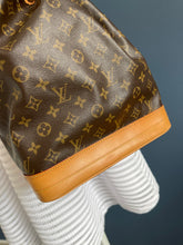 Lade das Bild in den Galerie-Viewer, LOUIS VUITTON NOÉ GRANDE
