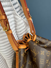 Lade das Bild in den Galerie-Viewer, LOUIS VUITTON NOÉ GRANDE
