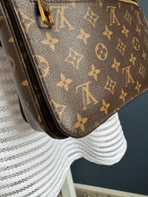 Lade das Bild in den Galerie-Viewer, LOUIS VUITTON MÉTIS
