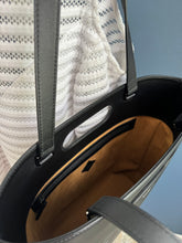 Lade das Bild in den Galerie-Viewer, MCM SHOPPER

