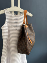 Lade das Bild in den Galerie-Viewer, LOUIS VUITTON GRACEFUL MM
