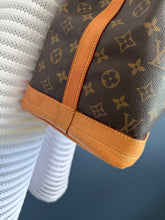 Lade das Bild in den Galerie-Viewer, LOUIS VUITTON NOÉ GRANDE
