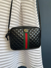 Lade das Bild in den Galerie-Viewer, GUCCI CAMERA BAG
