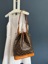 Lade das Bild in den Galerie-Viewer, LOUIS VUITTON NOÉ GRANDE
