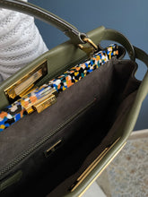 Lade das Bild in den Galerie-Viewer, FENDI PEEKABOO LARGE
