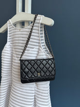 Lade das Bild in den Galerie-Viewer, CHANEL WOC
