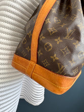 Lade das Bild in den Galerie-Viewer, LOUIS VUITTON NOÉ GRANDE
