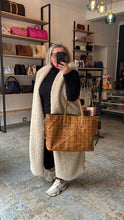 Lade das Bild in den Galerie-Viewer, MCM SHOPPER LARGE
