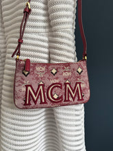 Lade das Bild in den Galerie-Viewer, MCM AREN BAG
