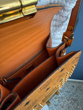 Lade das Bild in den Galerie-Viewer, MCM PATRICIA DIAMOND EDITION
