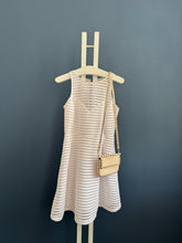 Lade das Bild in den Galerie-Viewer, VALENTINO GARAVANI ROCKSTUD MINI BAG
