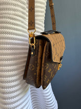 Lade das Bild in den Galerie-Viewer, LOUIS VUITTON MÉTIS REVERSE
