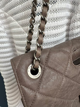 Lade das Bild in den Galerie-Viewer, CHANEL 2.55 DOUBLE FLAP
