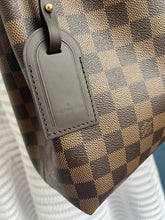 Lade das Bild in den Galerie-Viewer, LOUIS VUITTON GRACEFUL PM
