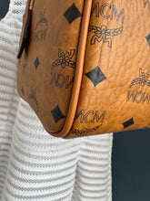Lade das Bild in den Galerie-Viewer, MCM BOSTON BAG
