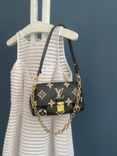 Lade das Bild in den Galerie-Viewer, LOUIS VUITTON FAVORITE EMPREINTE BICOLOR
