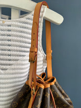 Lade das Bild in den Galerie-Viewer, LOUIS VUITTON NOÉ GRANDE
