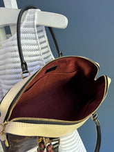 Lade das Bild in den Galerie-Viewer, LOUIS VUITTON TUILERIES
