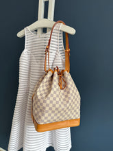Lade das Bild in den Galerie-Viewer, LOUIS VUITTON NOÉ GRANDE
