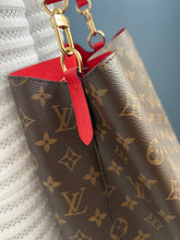 Lade das Bild in den Galerie-Viewer, LOUIS VUITTON NÉONOÉ MM
