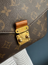 Lade das Bild in den Galerie-Viewer, LOUIS VUITTON MÉTIS OHNE SCHULTERRIEMEN
