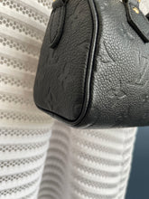 Lade das Bild in den Galerie-Viewer, LOUIS VUITTON NANO SPEEDY EMPREINTE

