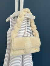 Lade das Bild in den Galerie-Viewer, JACQUEMUS LE BAMBIDOU
