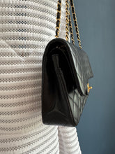 Lade das Bild in den Galerie-Viewer, CHANEL DOUBLE FLAP MEDIUM

