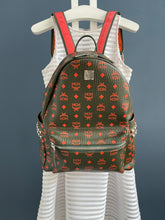 Lade das Bild in den Galerie-Viewer, MCM RUCKSACK
