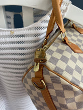 Lade das Bild in den Galerie-Viewer, LOUIS VUITTON SPEEDY 30 MIT SCHULTERRIEMEN
