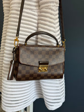 Lade das Bild in den Galerie-Viewer, LOUIS VUITTON CROISETTE
