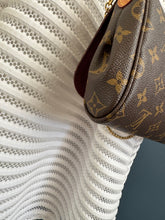 Lade das Bild in den Galerie-Viewer, LOUIS VUITTON FAVORITE
