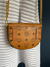 Lade das Bild in den Galerie-Viewer, MCM PATRICIA MINI BAG
