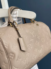 Lade das Bild in den Galerie-Viewer, LOUIS VUITTON SPEEDY 25 EMPREINTE
