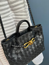 Lade das Bild in den Galerie-Viewer, BOTTEGA VENETA ANDIAMO
