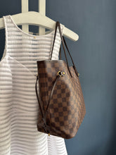 Lade das Bild in den Galerie-Viewer, LOUIS VUITTON NEVERFULL MM
