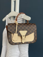 Lade das Bild in den Galerie-Viewer, LOUIS VUITTON BEAUMARCHAIS
