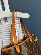 Lade das Bild in den Galerie-Viewer, LOUIS VUITTON BATIGNOLLES
