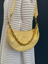 Lade das Bild in den Galerie-Viewer, LOUIS VUITTON OVER THE MOON

