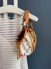Lade das Bild in den Galerie-Viewer, LOUIS VUITTON THEDA PM
