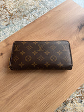 Lade das Bild in den Galerie-Viewer, LOUIS VUITTON ZIPPY
