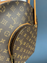 Lade das Bild in den Galerie-Viewer, LOUIS VUITTON ELLIPSE GM
